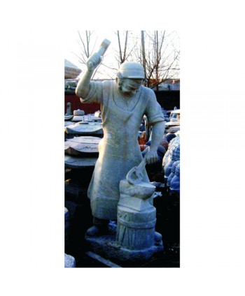 9-VF Herrero tallado en granito