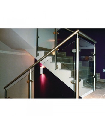 8417 Baranda de acero inoxidable en restaurante