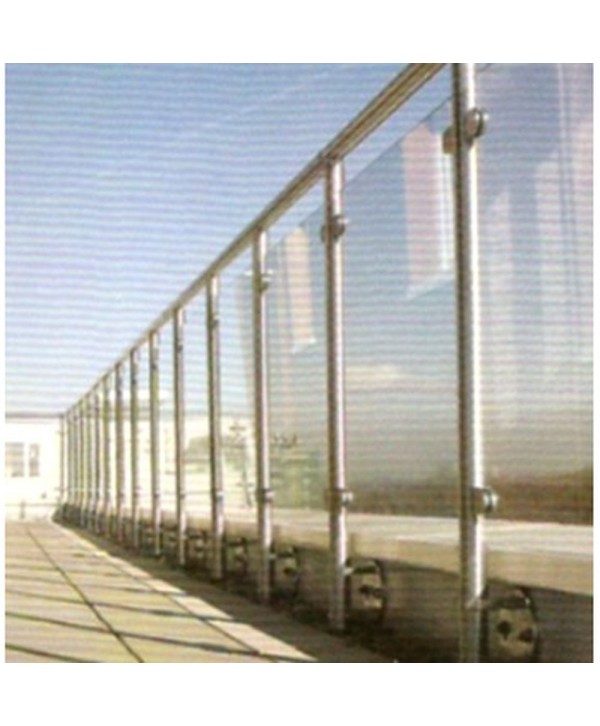 8422 Baranda de acero inoxidable en parking