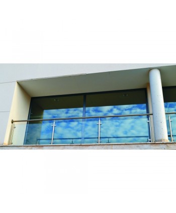 8426 Balcón de cristal con acero inox en edificio público