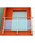 8438 Balcón de acero inox con postes laterales de inox