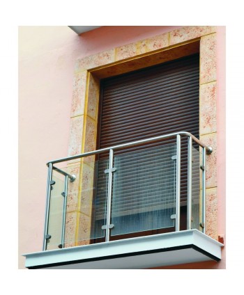 8444 Balcón con postes de inox y cristales con pinzas