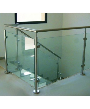 8447 Barandilla en planta superior de cristal y acero inox