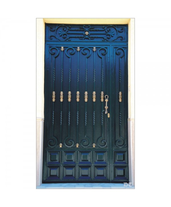 1018 Puerta con tirador de cordón en laton