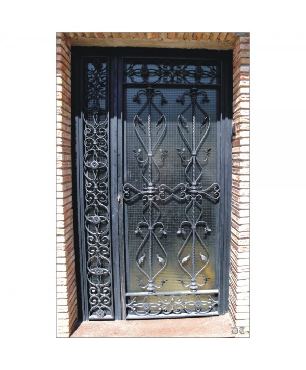 1034 Puerta ornamental con barrotes de hojas