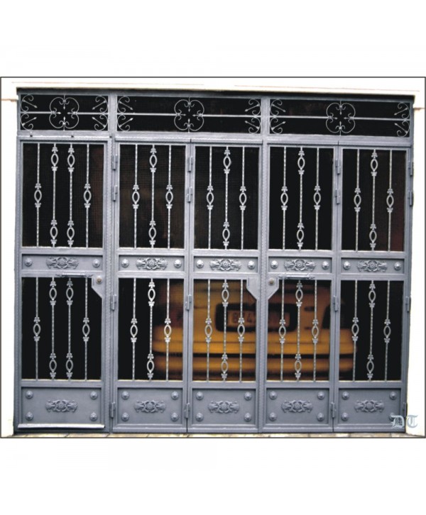 1043 Puerta con barrotes diseño óvalo de hierro