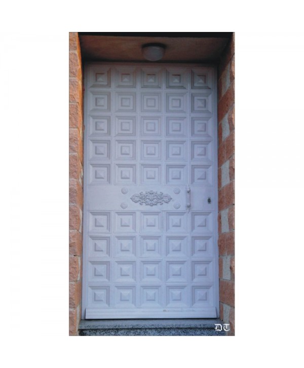 1062 Puerta con cuarterones pequeños y rosetas forja