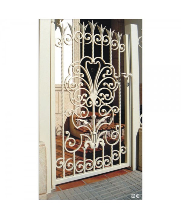 1572 Cancela con lanzas especiales de fundido