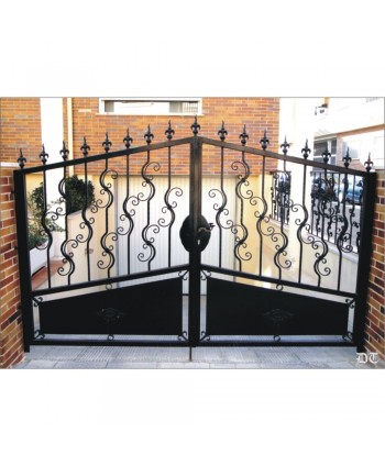 1587 Cancela con barrotes de rizo