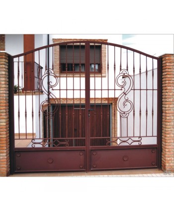 1617-2 Cancela grande con doble S y rosetas forjadas