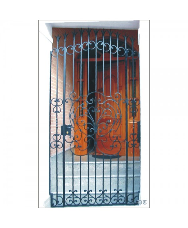 1635 Cancela con rizos clásicos y adorno grande en el centro