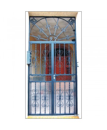 1638 Cancela para exterior con barrotes con rizos