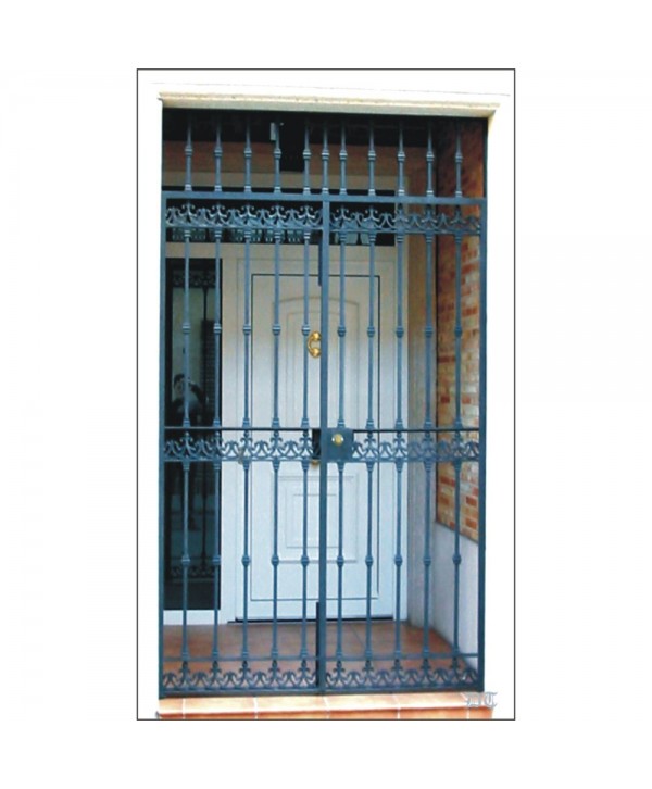 1651 Cancela con triple solera de hierro y macollas
