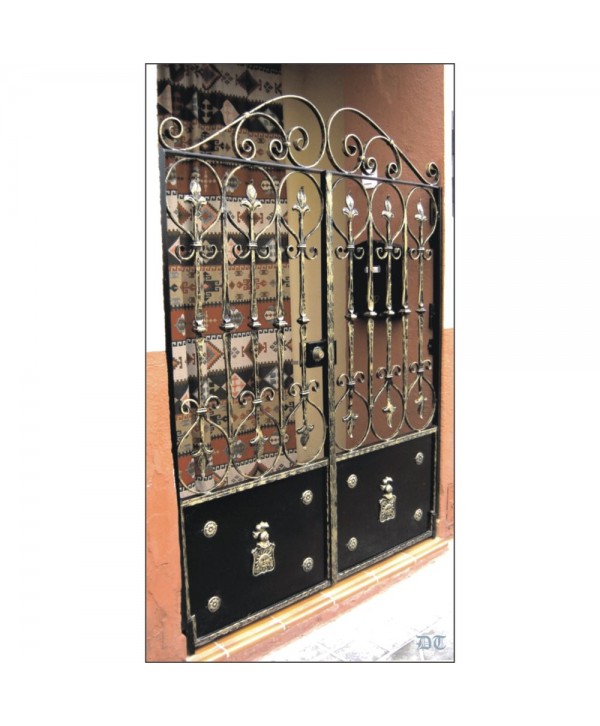 1663 Cancela con roseta de logo La Solana de fundido