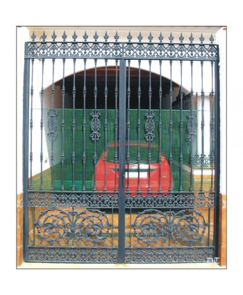 1706 Cancela con adornos doble de hierro fundido