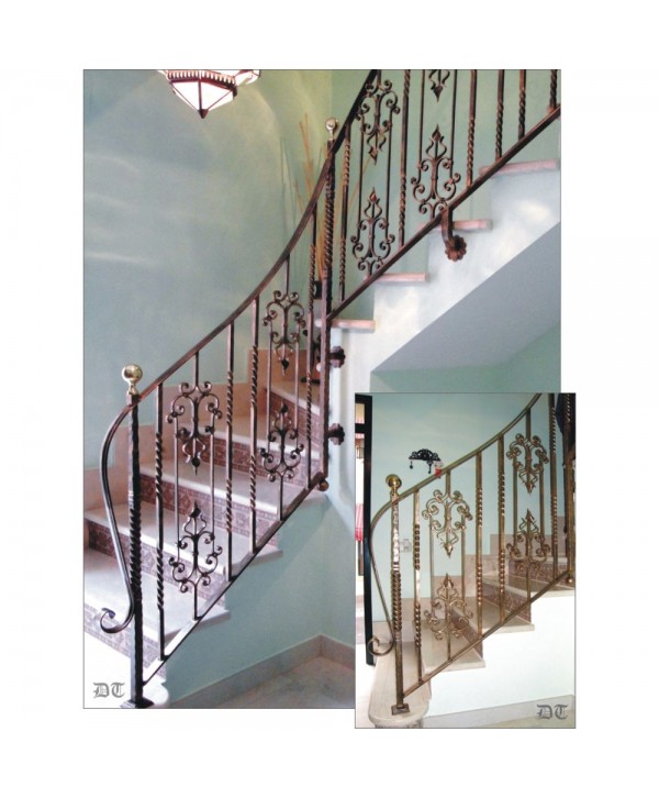 2077 Baranda con remate de bola de latón