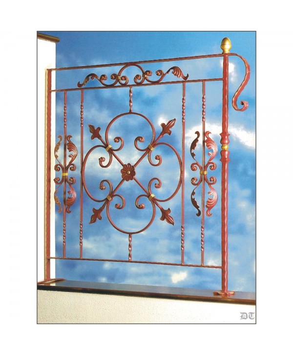 2108 Barandilla con remate de piña latón y hojas forjadas