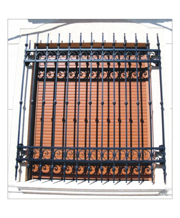 3016 Reja para ventana con aros de rizo forjados