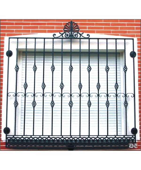 3044 Reja con solera tradicional de fundido y barrotes de piña