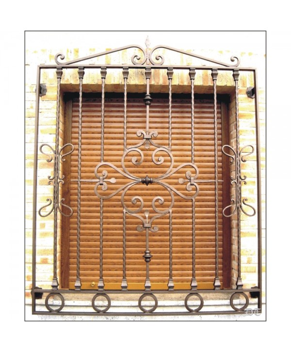 3052 Reja con aros de forja y macollas para cuadrado