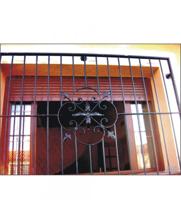 3100 Reja con barrotes lisos y adorno central