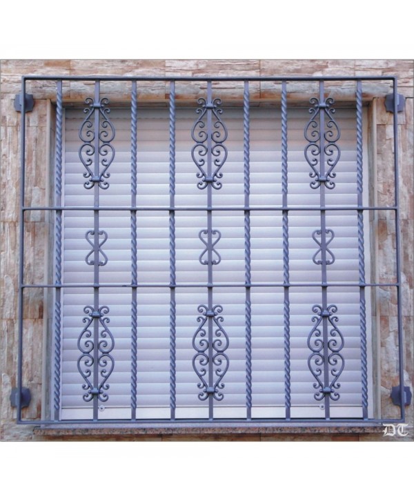 3115 Reja de forja con adornos de fundido