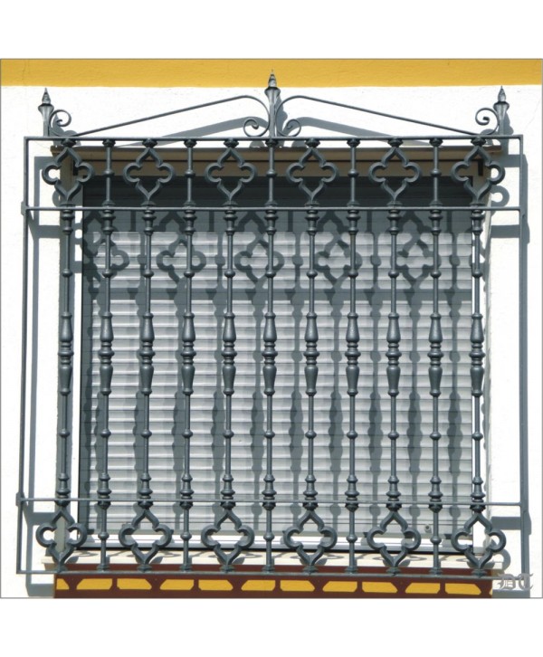 3120 Reja con adornos de rombo y barrotes de fundición
