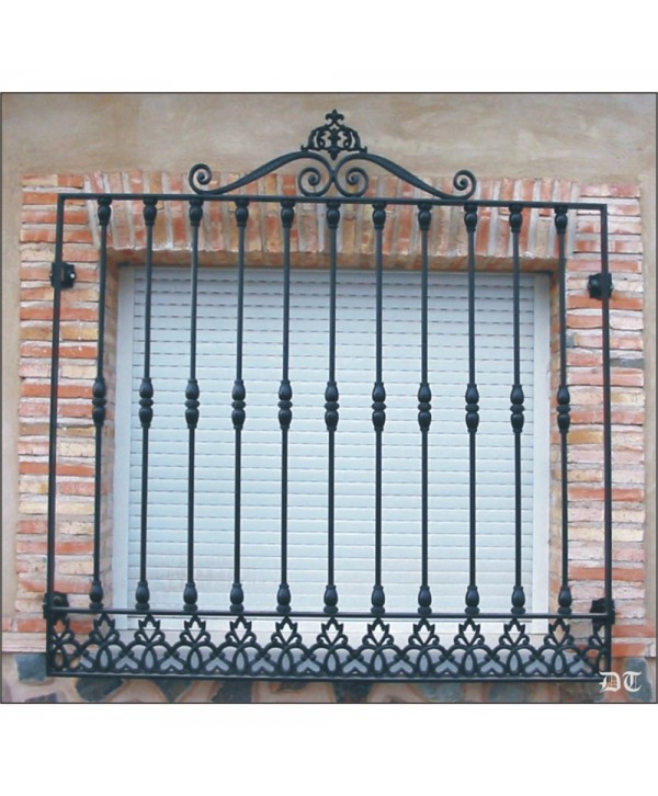 3121 Reja con piezas tradicionales de hierro