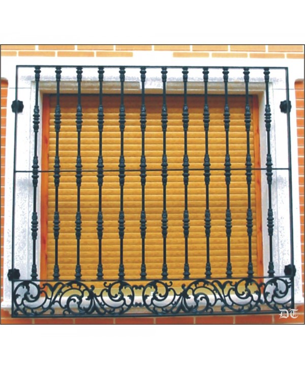 3134 Reja con solera de hojas y macollas para redondo