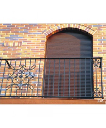 4018 Balcón con barrote liso y adorno de hierro
