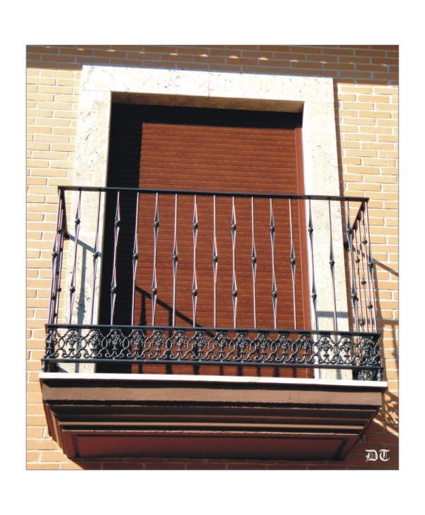 4026 Balcón con solera fundida de jarrón