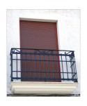 4037 Balcón estilo clásico con adornos forjados