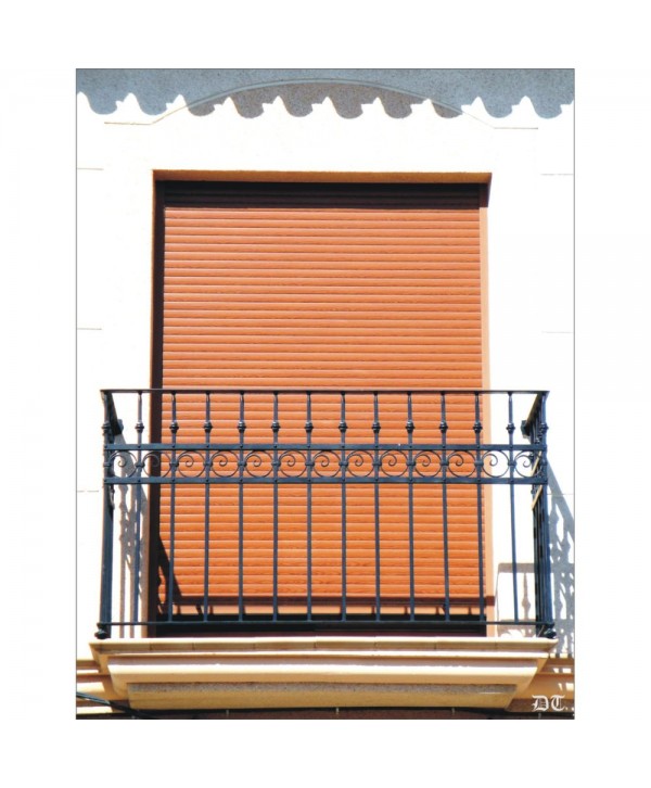 4040 Balcón con aros de rizo de forja