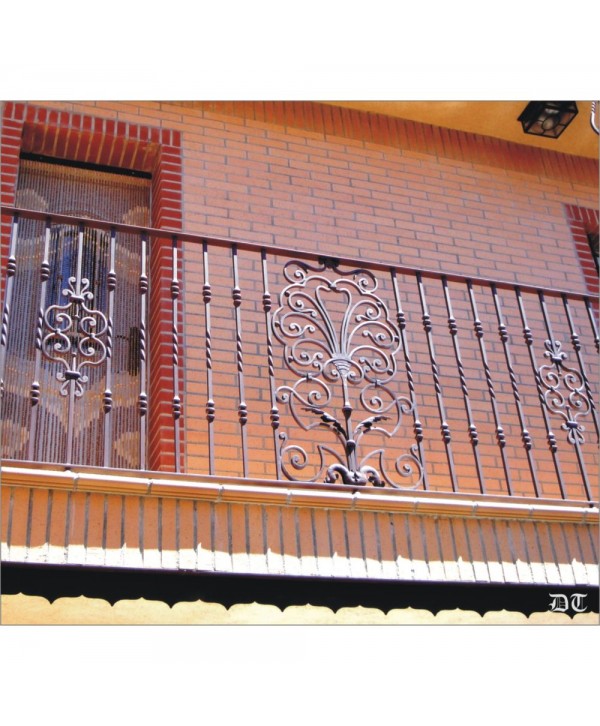 4057 Balcón de forja artística con barrote de doble macolla