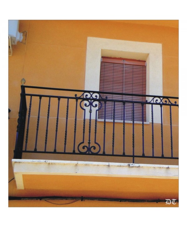 4060 Balcón con barrote sencillo retorcido y macolla para cuadrado