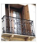4083 Balcón de forja artística con adorno de picos central