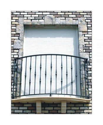 4086 Balcón sencillo con barrotes forjados