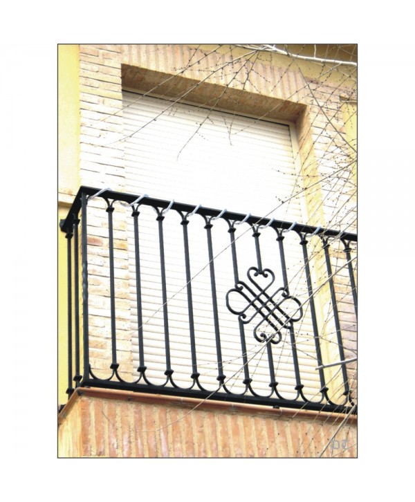 4092 Balcón con semicírculos y adornos sencillo