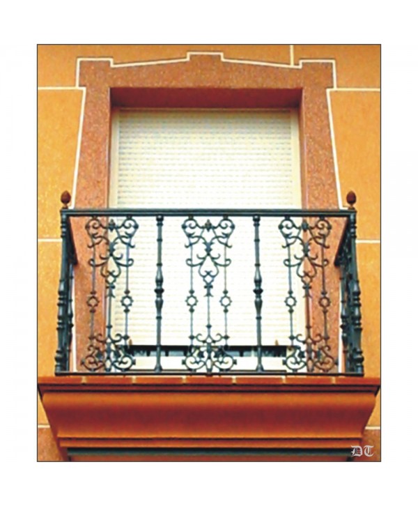 4117 Balcón ornamental con remates de piña latonada
