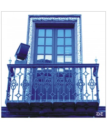 4137 Balcón rustico con remate elegante de laton