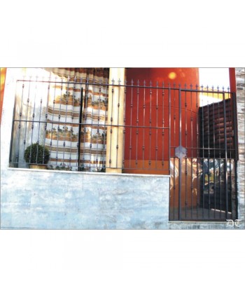 5032 Verja de forja con barrotes y lanzas de fundido