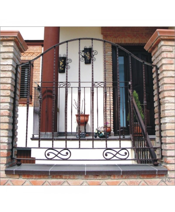 5036 Verja con adornos pequeños de forja