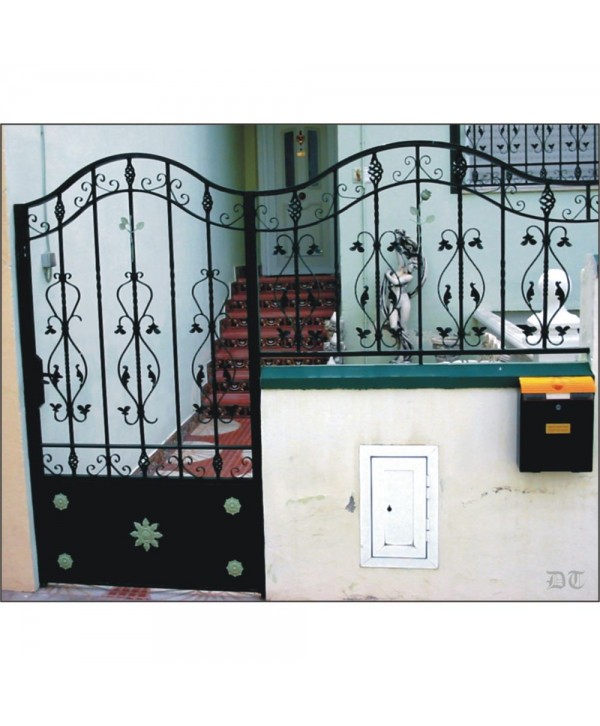 5055 Verja con piñas y rosetas de flor en latón