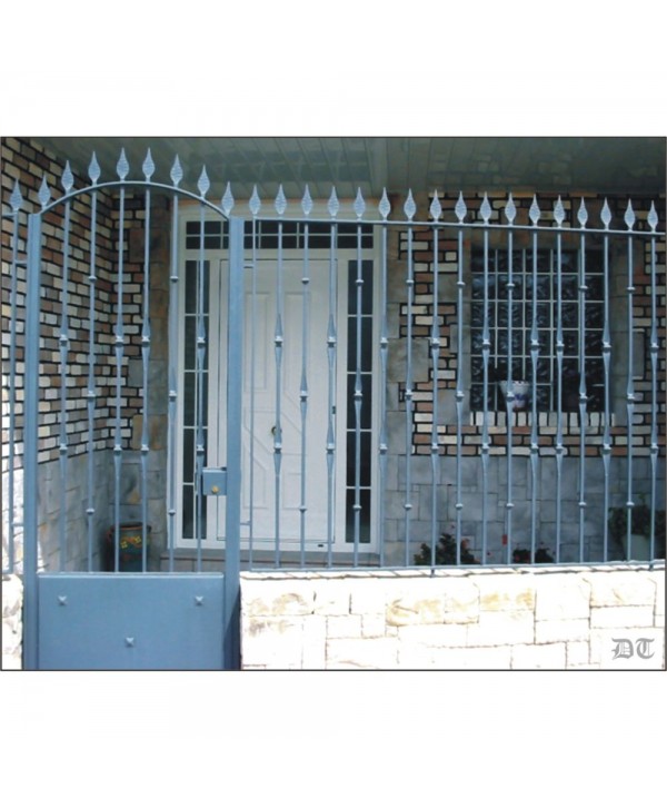 5056 Verja con barrotes y clavos de forja