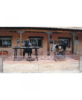7008 Escultura Cervantes de grandes dimensiones de hierro